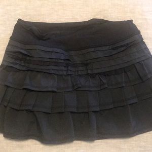 Black skort